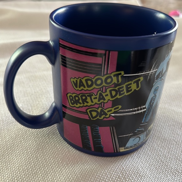 Star Wars R2 D2 Disney Store mug - Picture 3 of 5